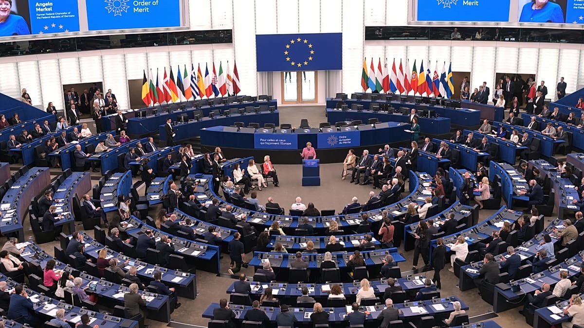 Vie privée en ligne : le Parlement européen protège les messageries chiffrées contre le contrôle des contenus