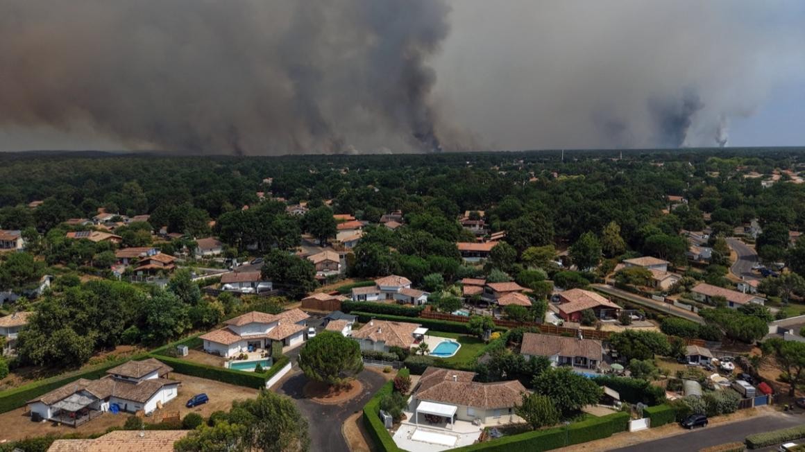 Incendies en Gironde : la France sous le feu des flammes, 20 000 évacuations